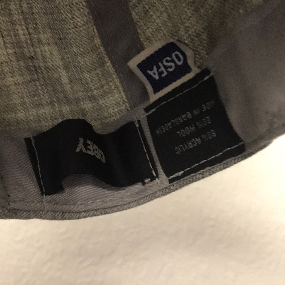 Hat - Picture 2 of 3